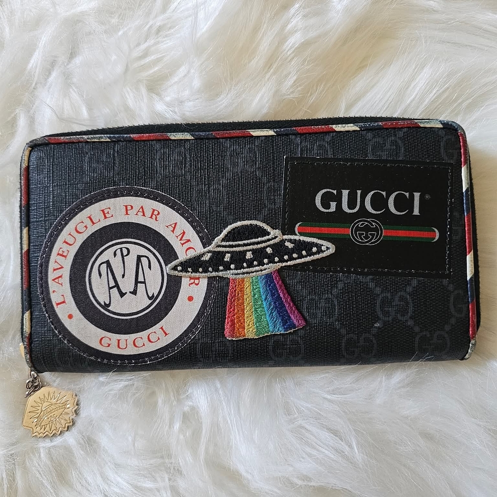 Gucci Black Wallet / Clutch
